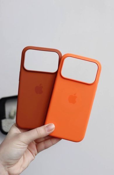 Чохол Silicone Case with MagSafe OEM для iPhone 17 Orange 00454 фото